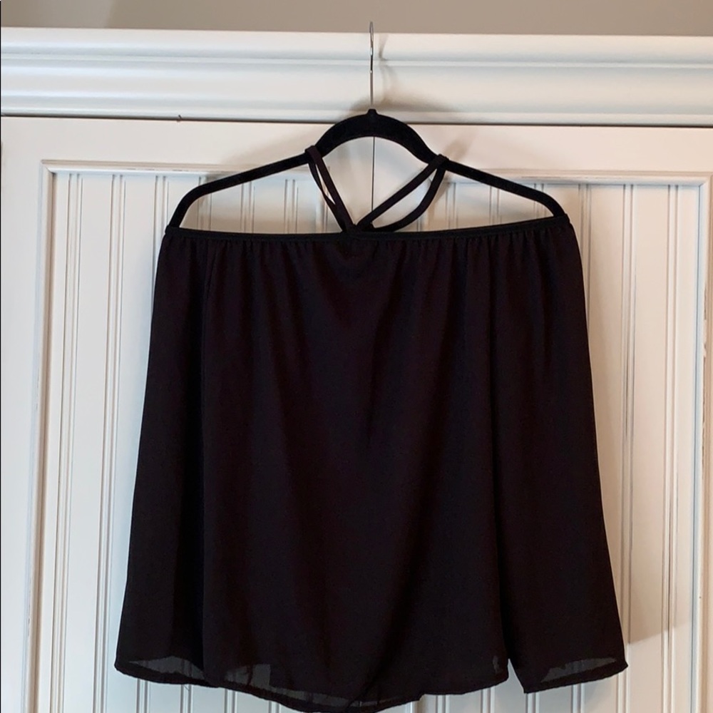 Cross neck, off the shoulder blouse